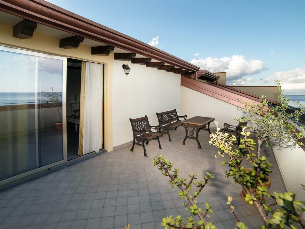Apartmán Marina Di Savoca Santa Teresa Di Riva Exteriér fotografie